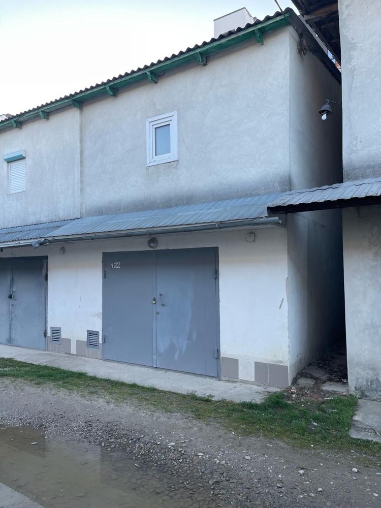 Гараж в ГБК 26 по вулиці Ленкавського в м.Івано-Франківську