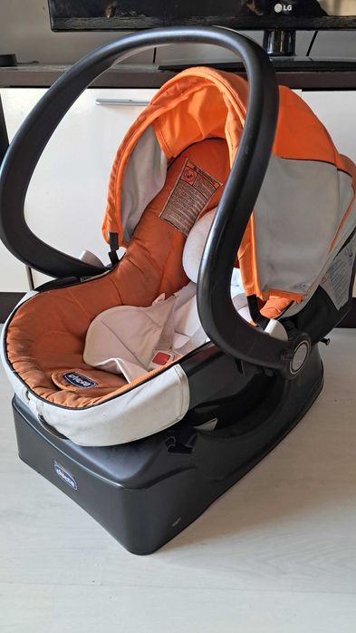 Carrinho trio bebé Chicco