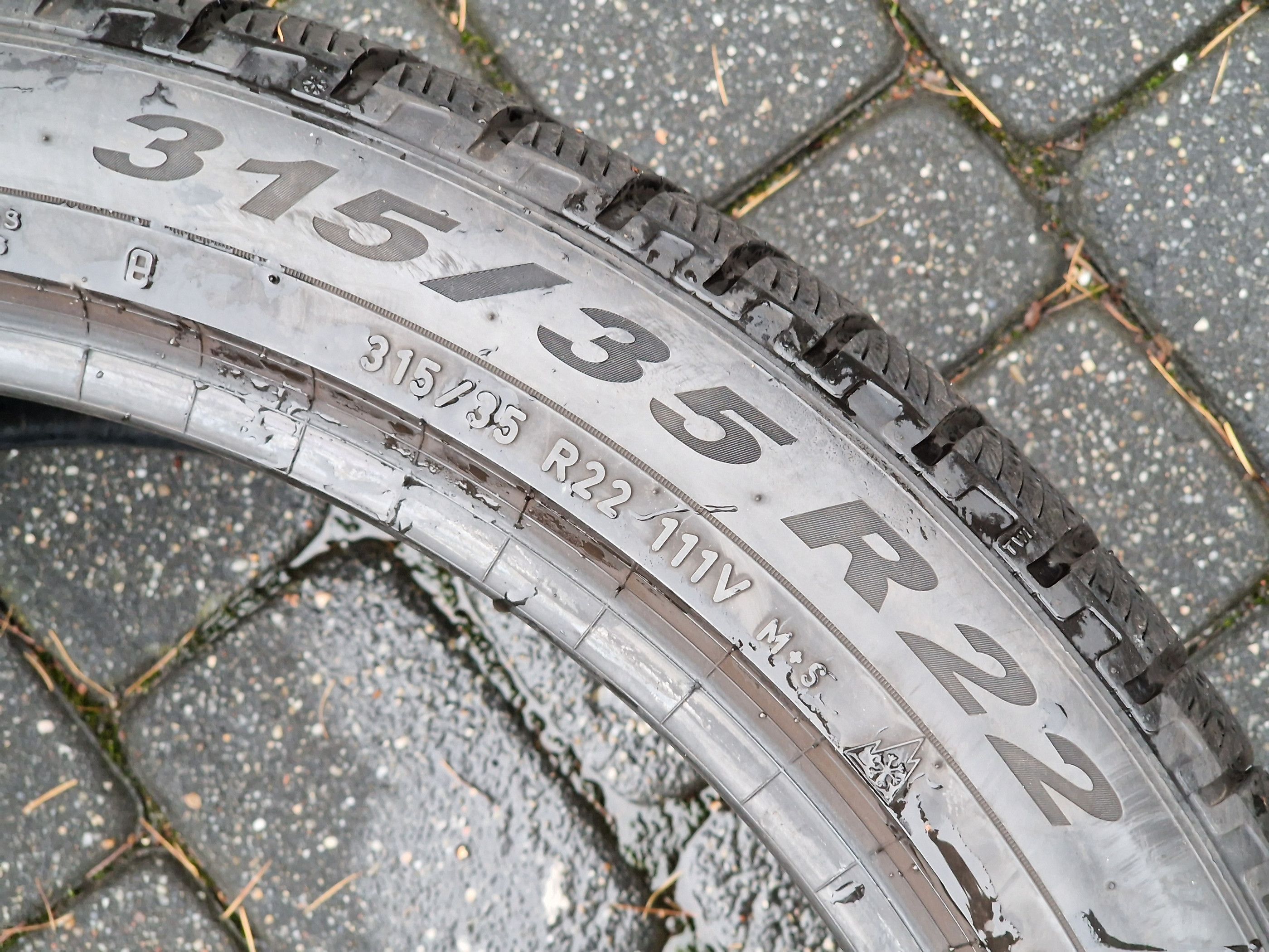 Opony Pirelli Scorpion Winter - 315/35/22 RSC