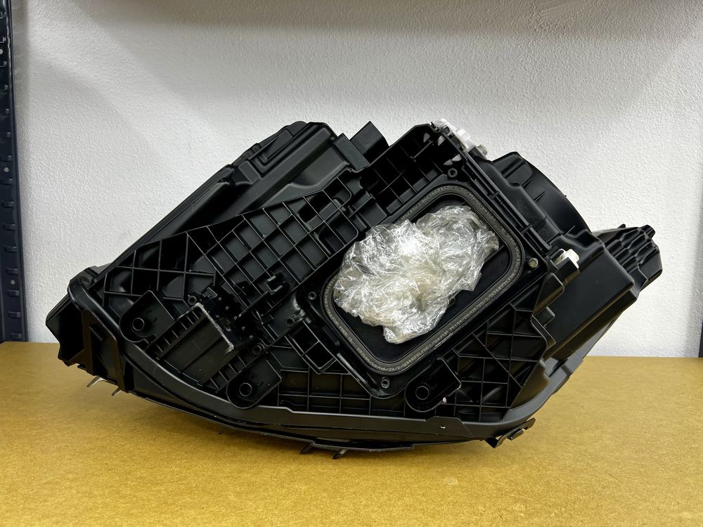 Lampa prawy przód Mercedes GLA 247 Lift. Led Performance. IDEALNA, EU.