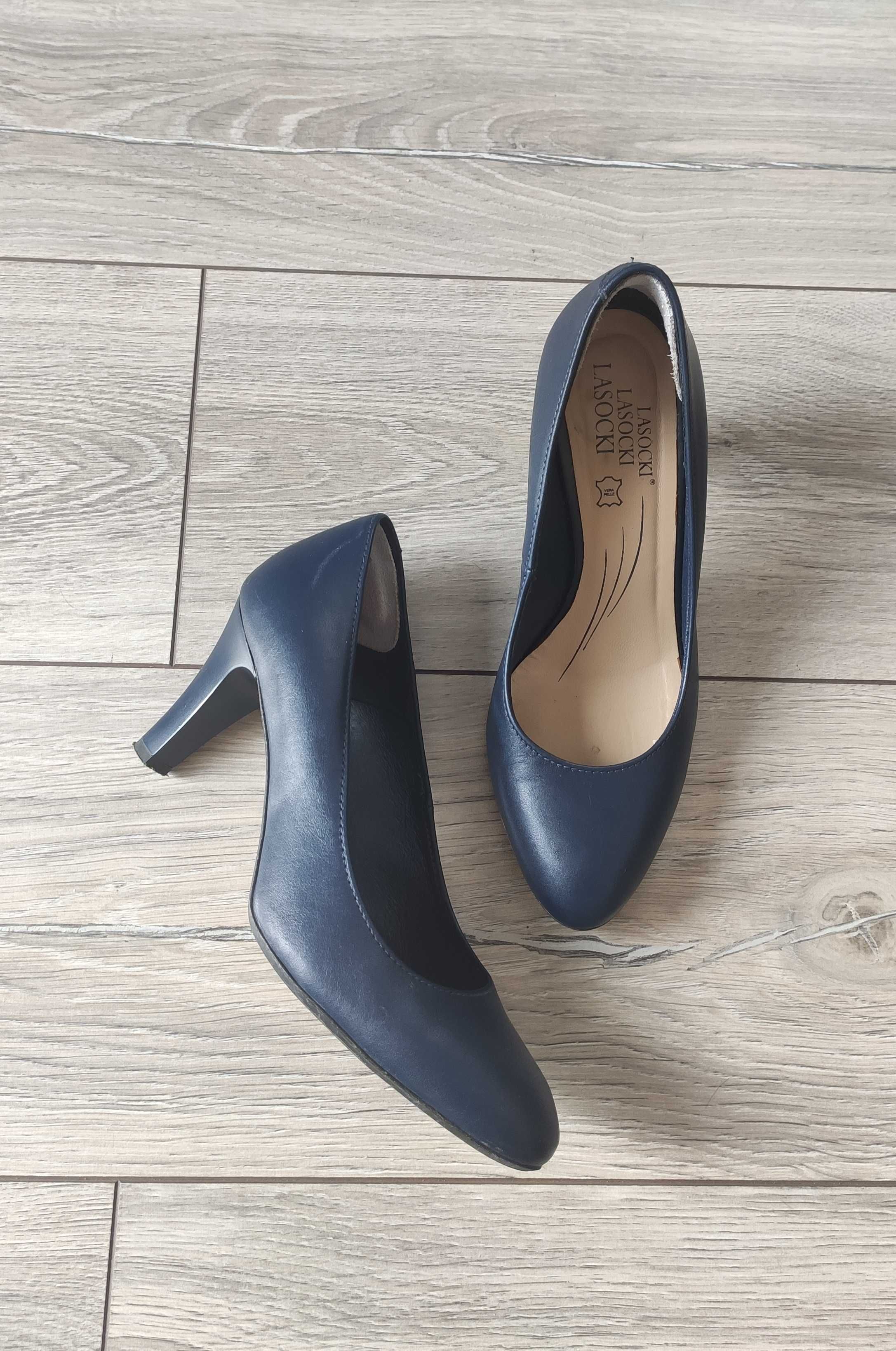 Szpilki Lasocki granatowe buty damskie na obcasie r. 37