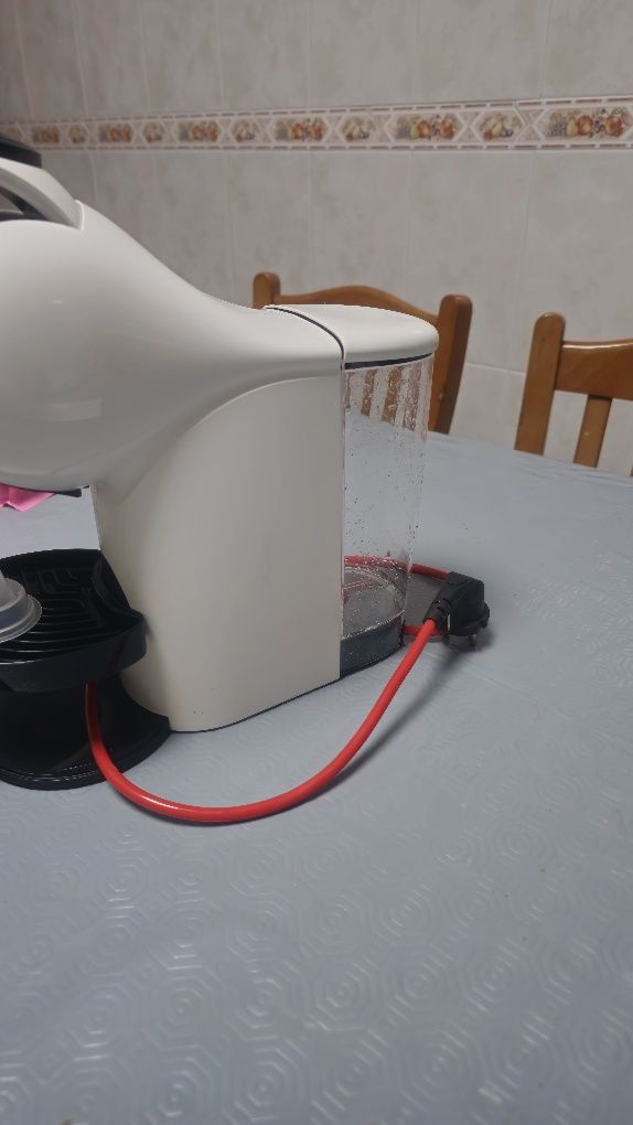 Vendo máquina cafe Dolce Gusto