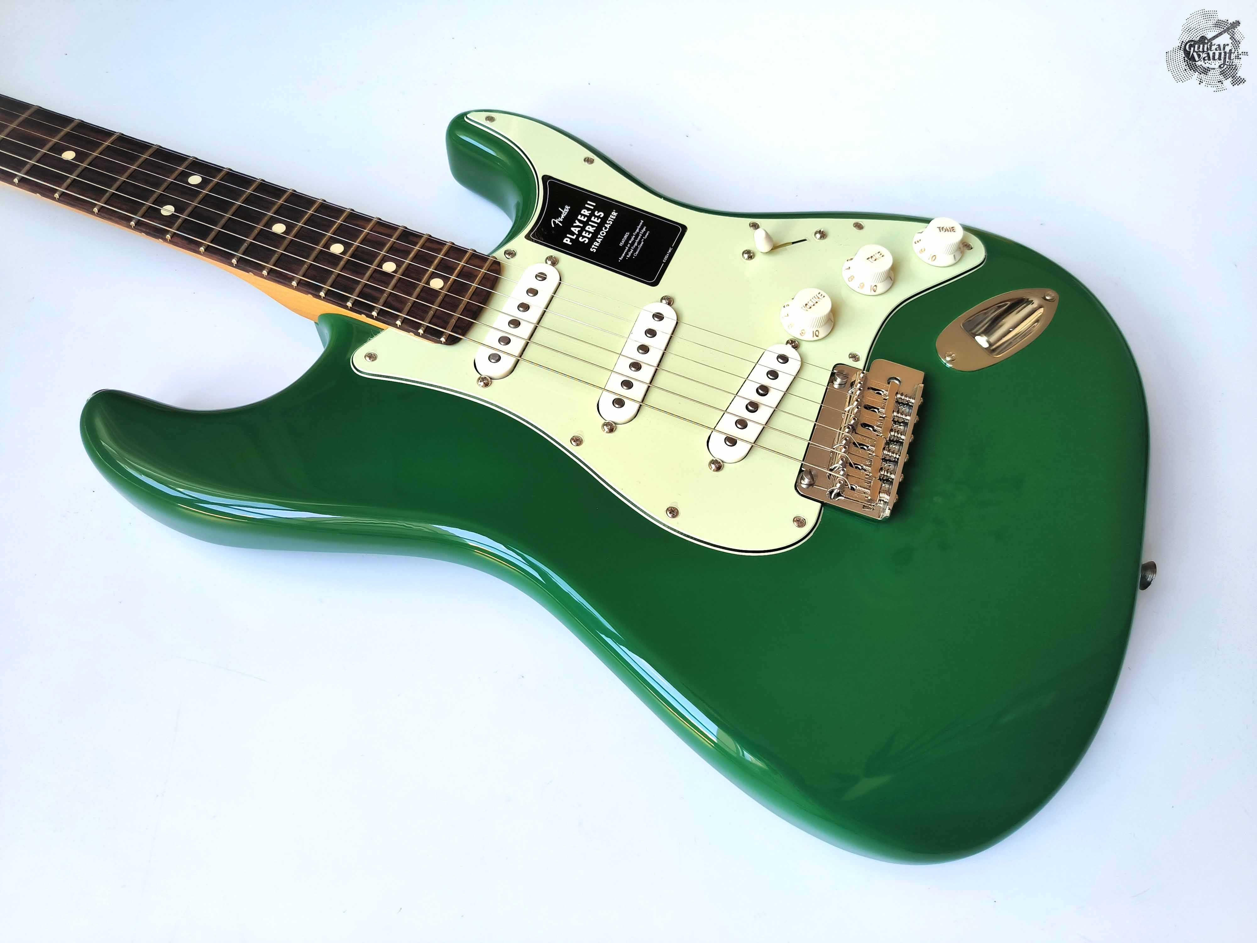 '2025 Fender® Limited Edition Player II Stratocaster® Forest Green