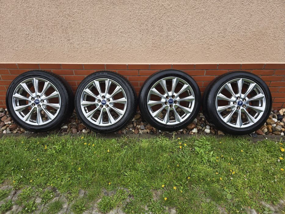 Koła felgi ford 19 cali 245/45/19 z czujnikami ciśnienia