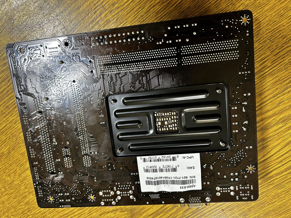 Материнська плата MSI A55-E33 б/в