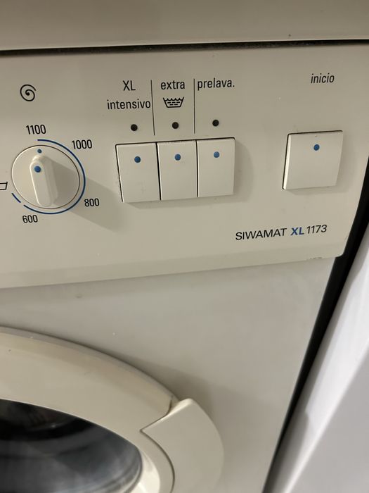 Máquina de lavar a roupa