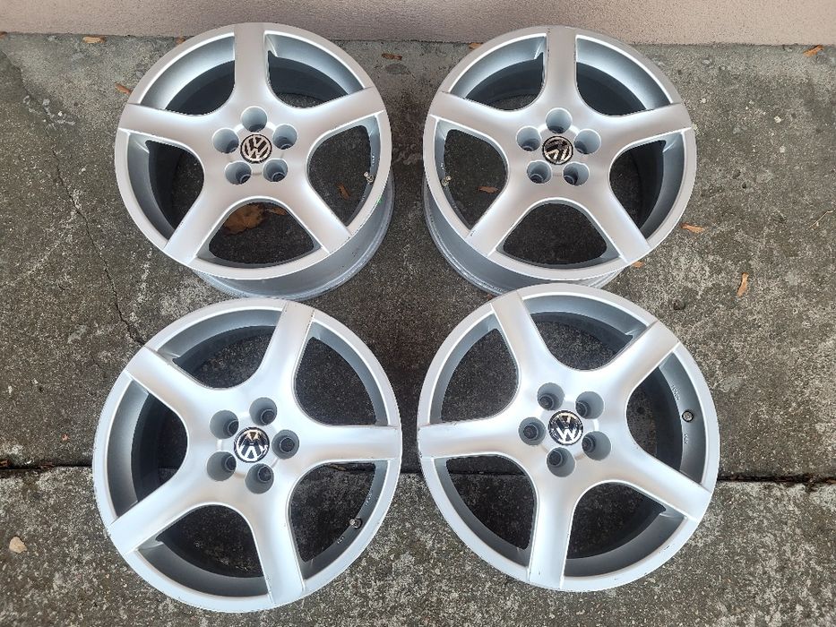 Felgi Alu VW Golf TOYOTA Avensis SUBARU Impreza 5x100 18 Cali 8J