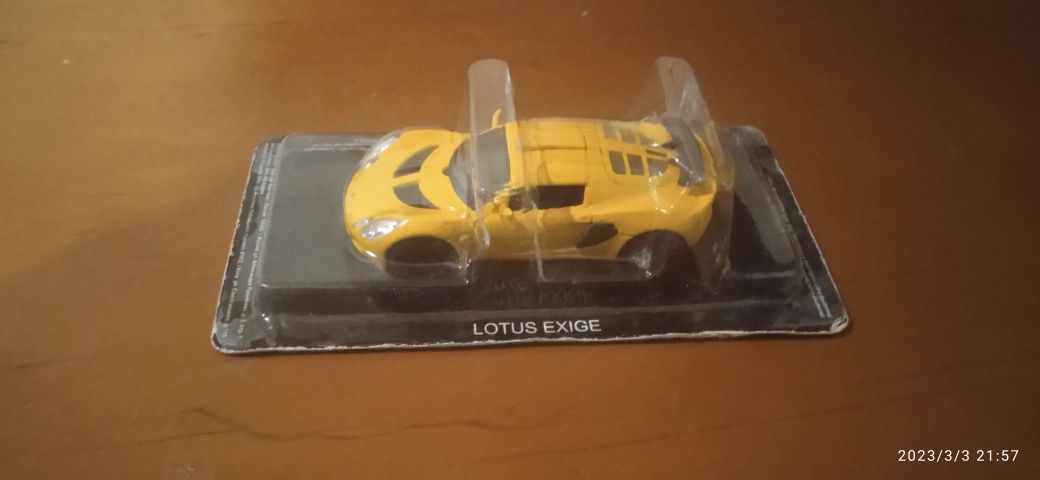 Model kolekcjonerski Lotus Exige 1:43 licencjonowany