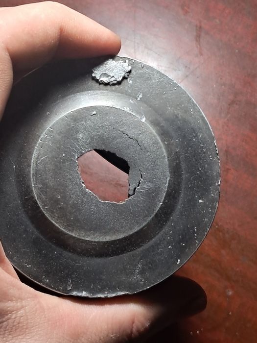 Статуэтка из поршня