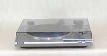 Gramofon Hitachi HT-101