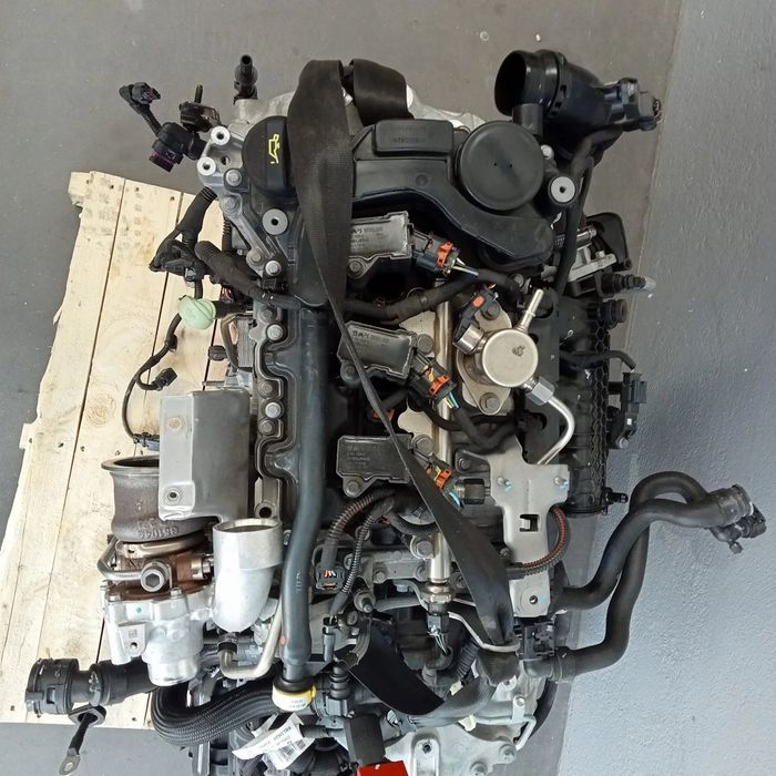 Motor PEUGEOT 2008 1.2Puretch 130cv  2024 em Stock