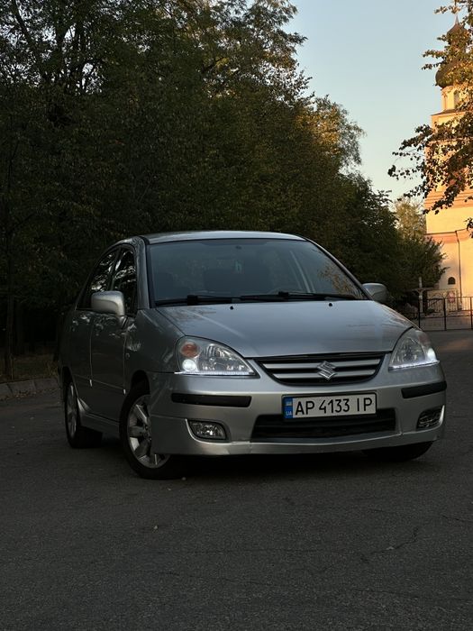 Продам машину Сузуки Лиана 2005 года
