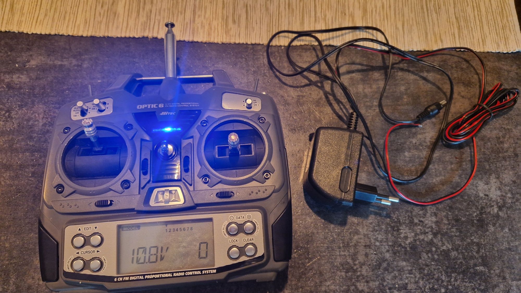 Nadajnik zdalnego sterowania Aparatura Hitec Optic 6