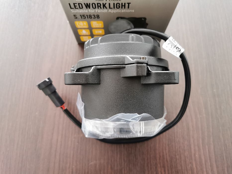 Lampa robocza LED 4050 lumenów FENDT 310 516 VARIO 718 724 SCR 828 939