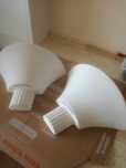 Sprzedam kinkiety porcelanowe.