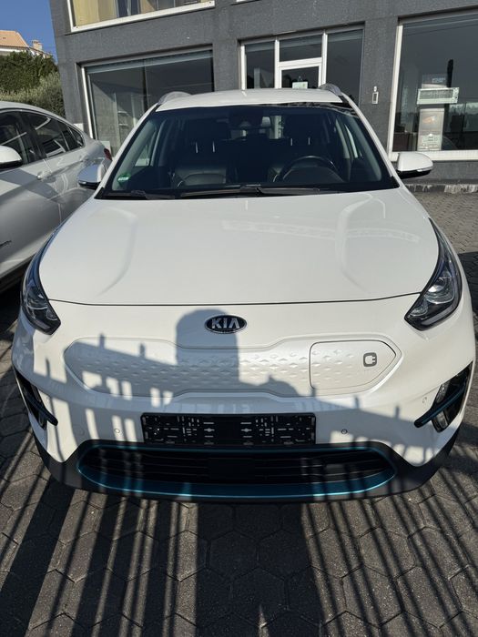 Kia Eniro Executive Line 64Kw