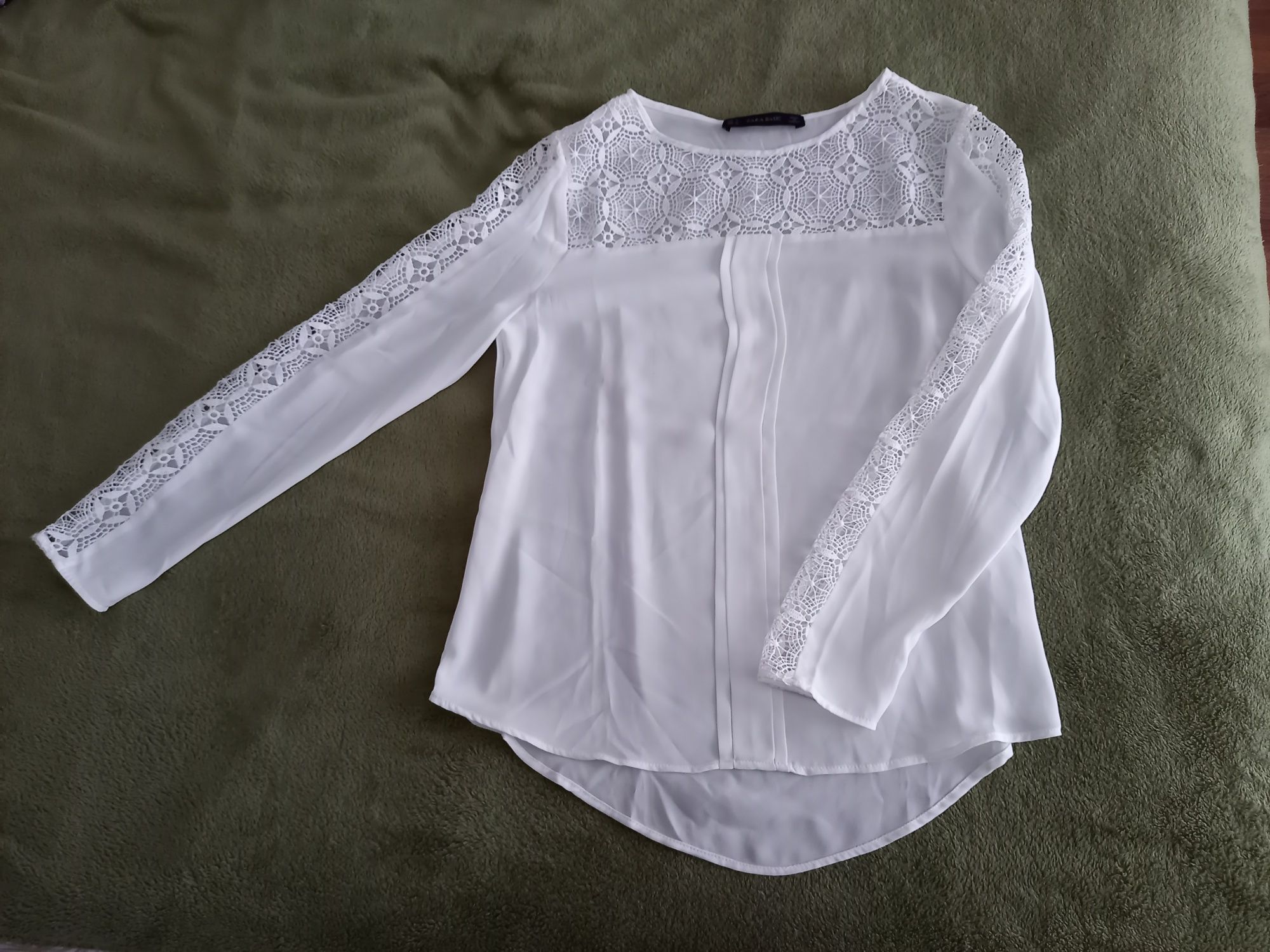 Blusa branca da Zara, tamanho S, nunca usada