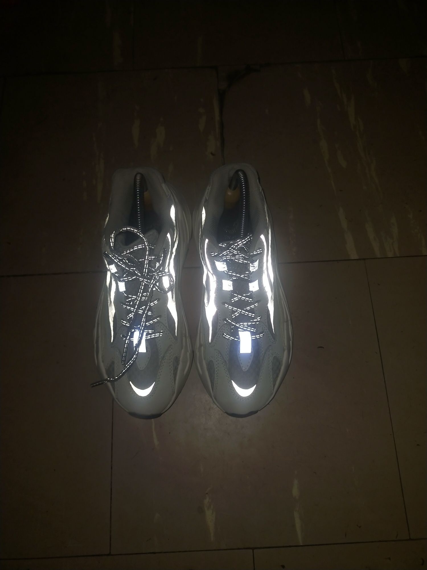 Adidasy Yeezy Boost 700V2 Static 39,5 /24,5 cm