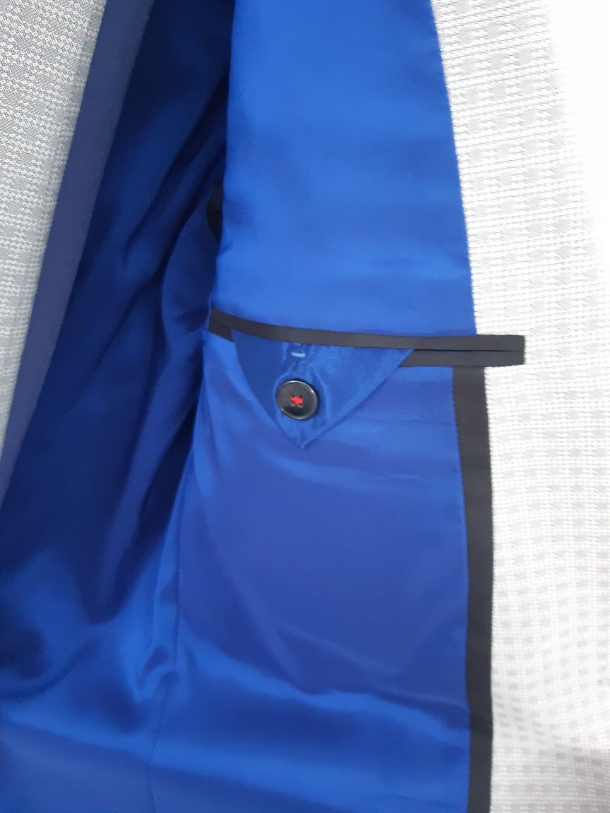 Garnitur Hugo Boss rozm.50