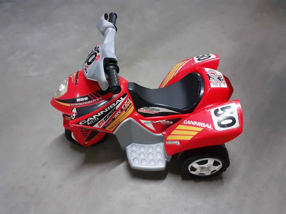 Moto 4 criança Feber