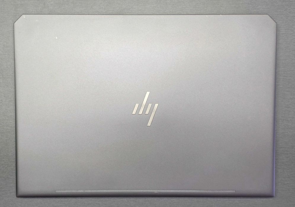 HP ZBook Studio G5 15,6"/ E-2186M /RAM 16GB/SSD 256GB/ АКБ - 1% износ!