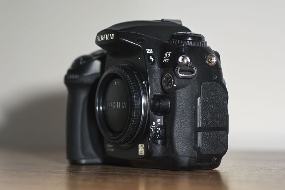 Fujifilm S5 Pro (w pełni sprawny, przebieg 48k)