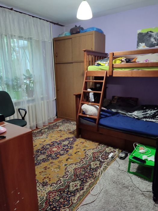 Продам трикімнатну квартиру, вул. Луценко  9