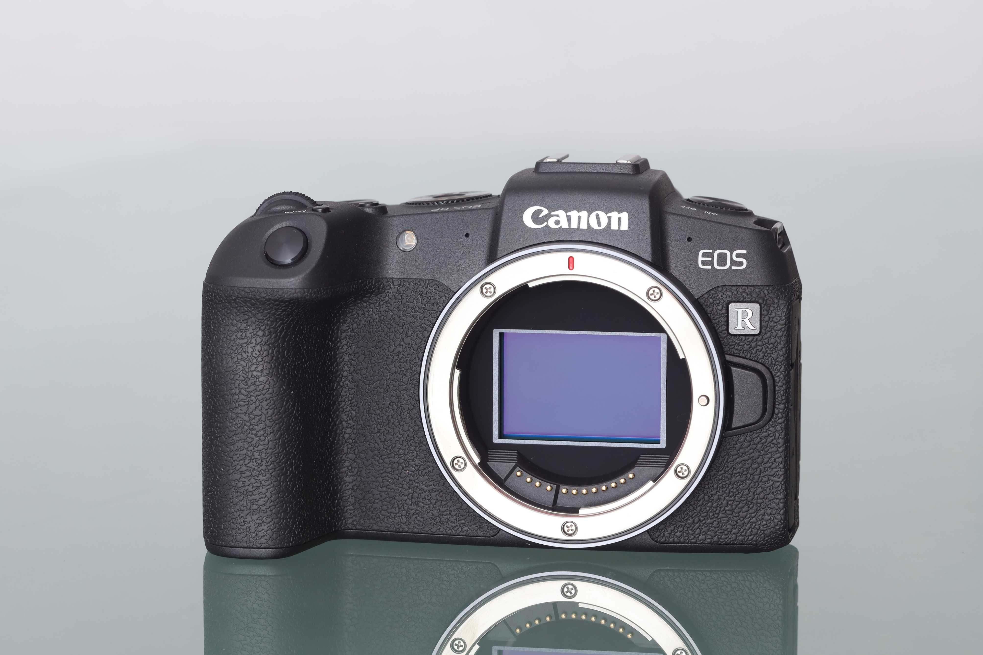 GWARANCJA - Canon EOS RP + RF 24-105mm f4-7.1 IS STM – jak nowy