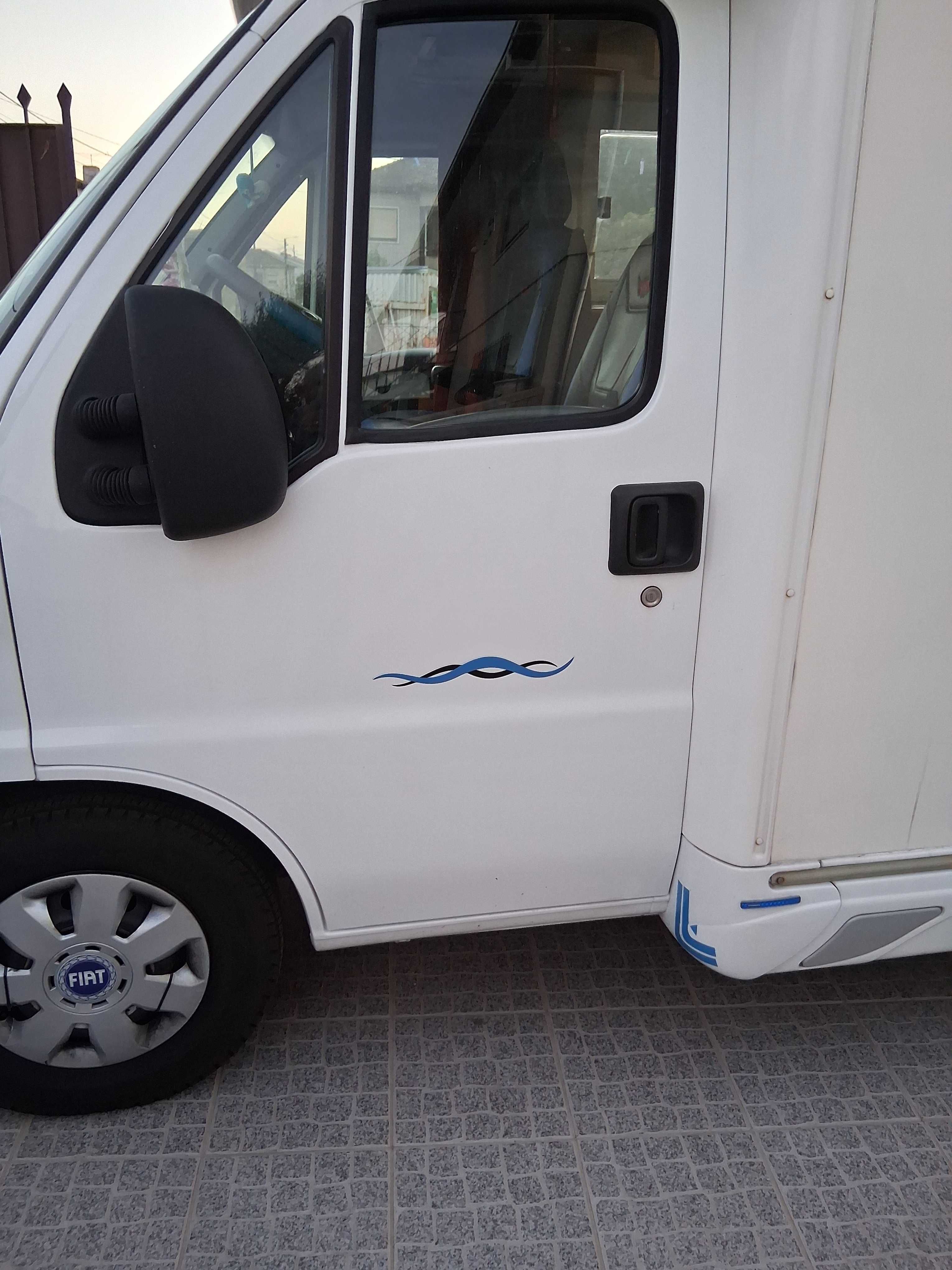 Autocaravana em ótimo estado