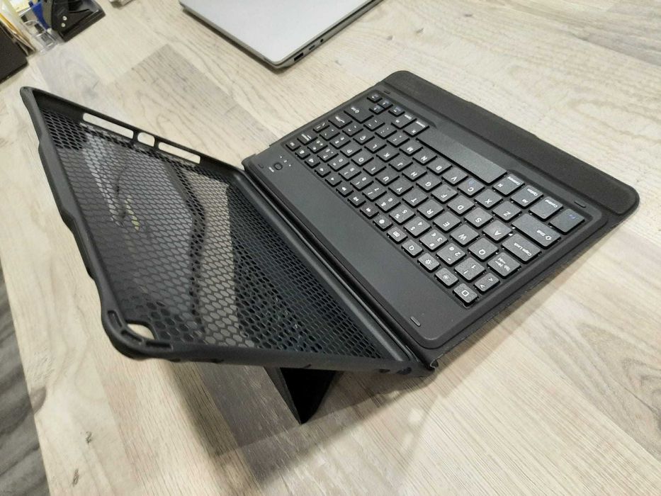 Teclado + Capa p/ IPAD Tucano Wireless "TASTO"