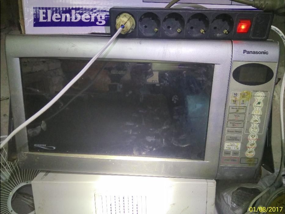 мікрохвильова піч Panasonic Inverter