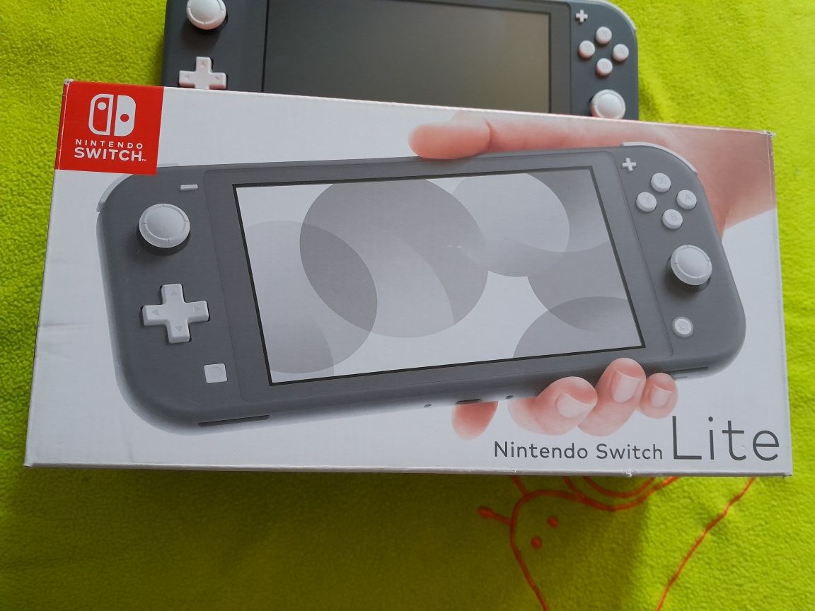 Nintendo Switch Lite zestaw z grami