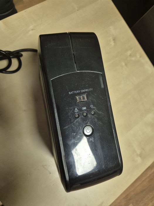 UPS Cyber PowerDX650e 660VA/360V uszkodzony