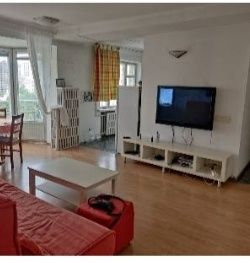 Продам 3-х кімнатну квартиру в центрі Києва