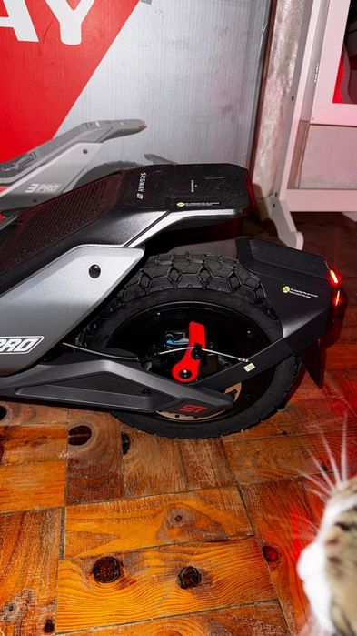 Trotinete Segway ZT 3