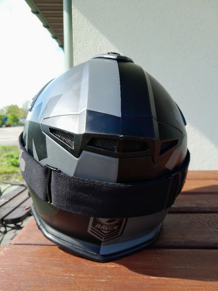 Kask raven + gogle 100%