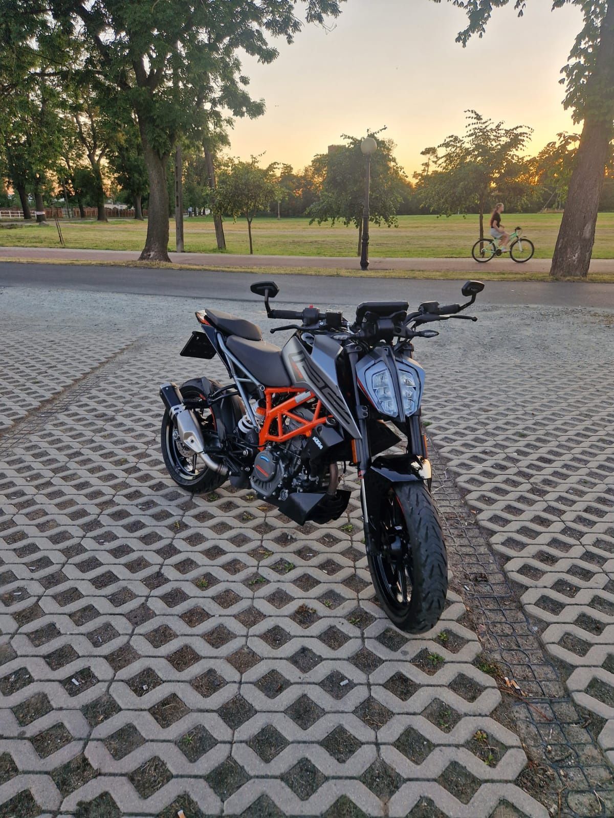 KTM Duke 125. 2023r.