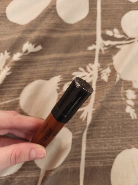 Liquid lipstick ruby rose matte, коричнева матова помада тестер