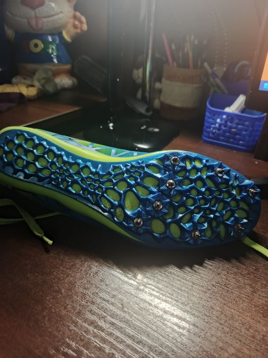 Бігові шиповки Shenya