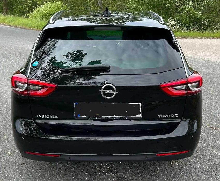Opel Insignia B klapa bagażnika z22y kombi kamera kompletna w kolor