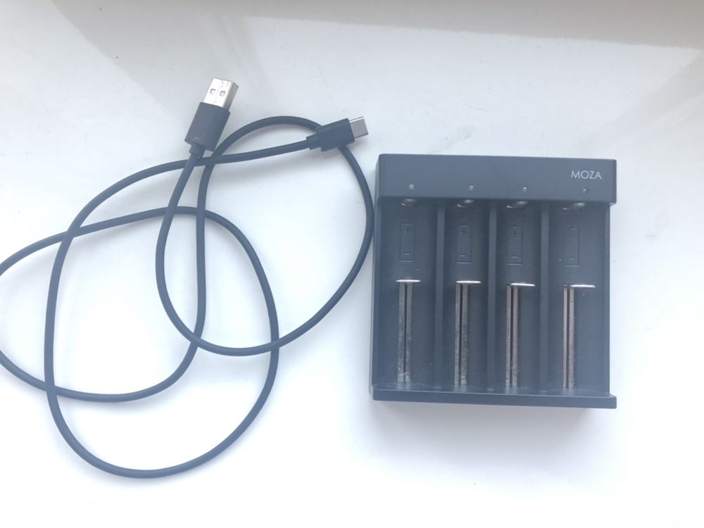Зарядний пристрій Moza Air 2 зарядное устройство зарядка charger 18650