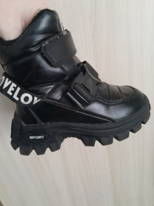 Зимові чобітки на дівчинку