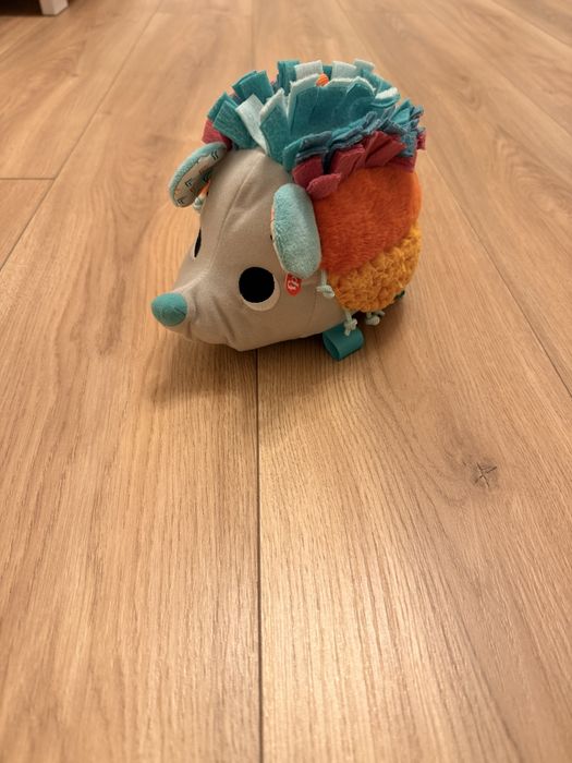 Pluszowy kolorowy jeż sensoryczny fisher price