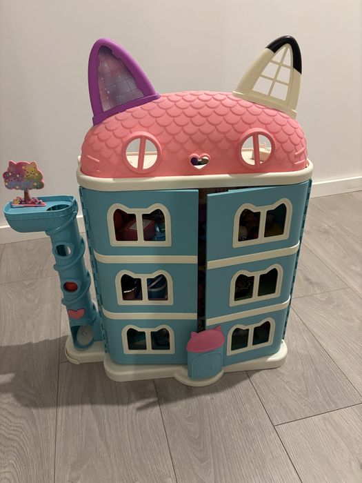 Gabby’s Dollhouse – Casa + Muitas Figuras – Como Nova!