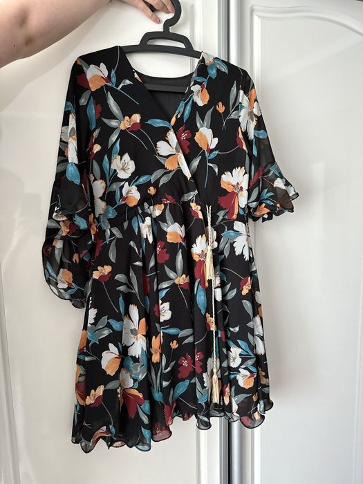 Продам плаття в квітковому принті!