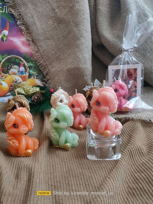 Свічка конячка, кінь . Новий рік. Різдво. Свечи. Восковые. Шишки гном,