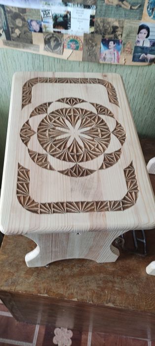 Табуретка, стульчик, стільчик, стілець