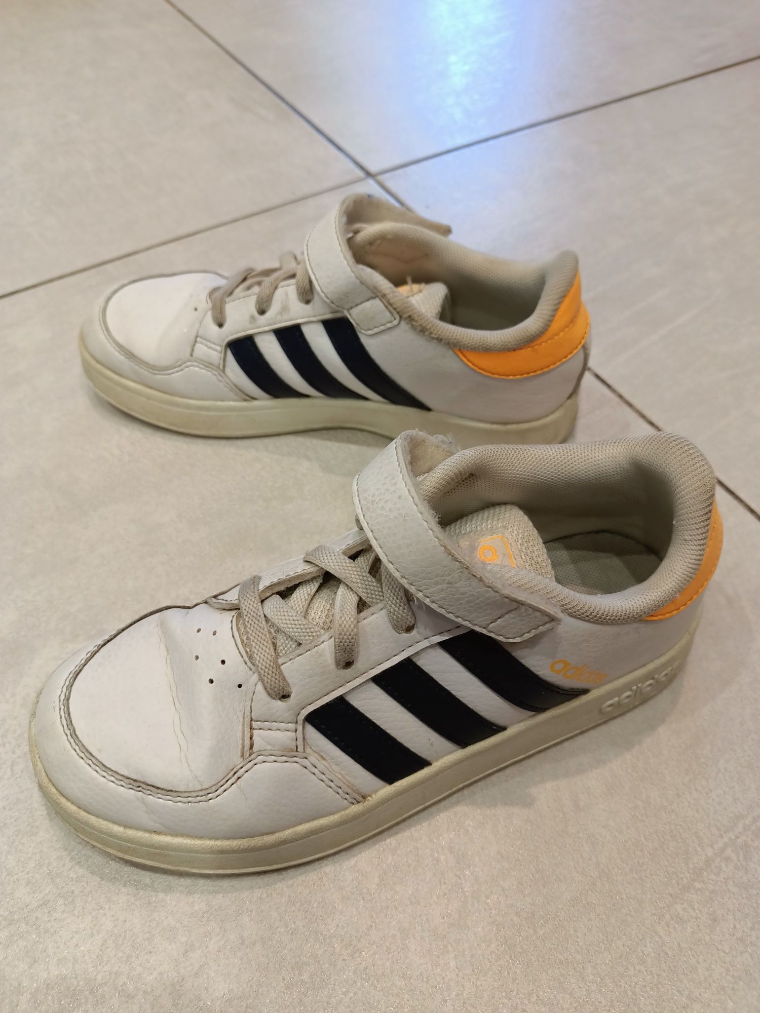 Buty adidas 32 jak nowe dla chłopca chlopięce