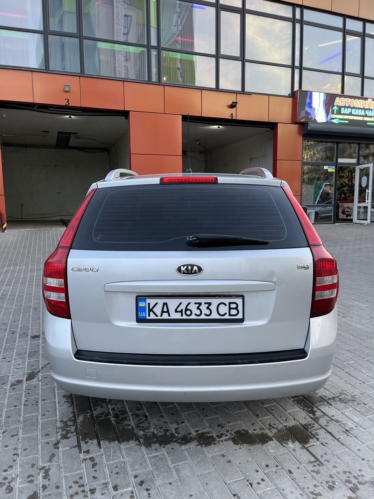 Kia 2009г. 1.6бензин