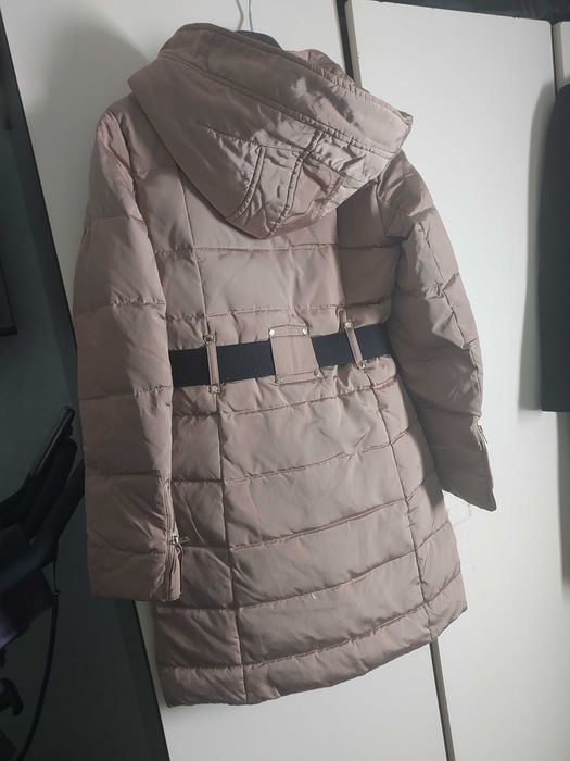 Casaco Bege da Mango, quente para os dias frios